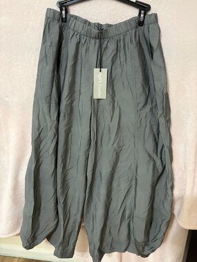 Women’s Lightweight Elastic-Waist lantern pants- Gray